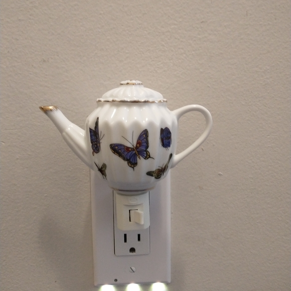 Porcelain Night Light - Picture 10 of 16